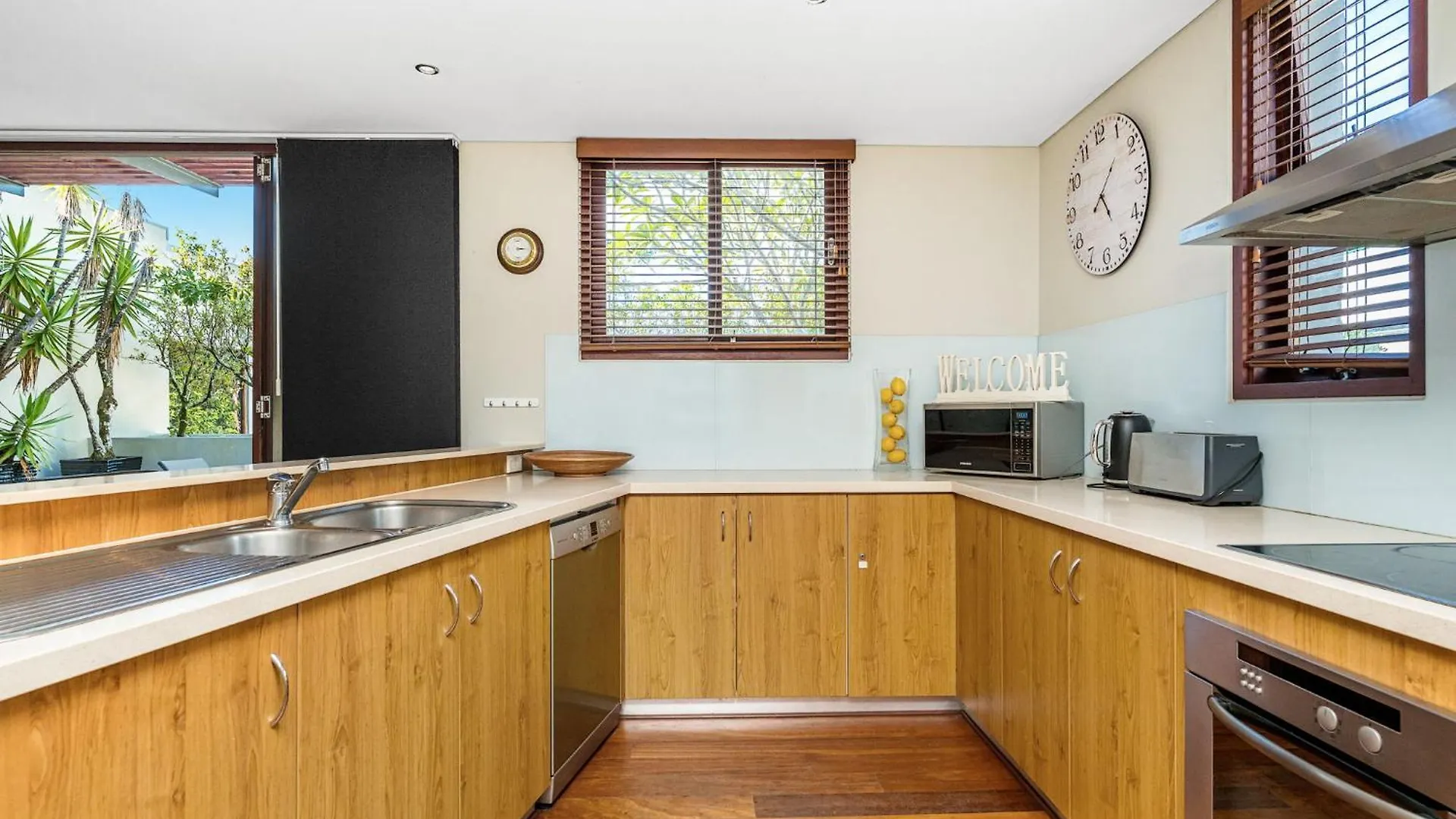 Byron Bay Accom Unit 6 21-25 Fletcher Street - A Seventh Heaven